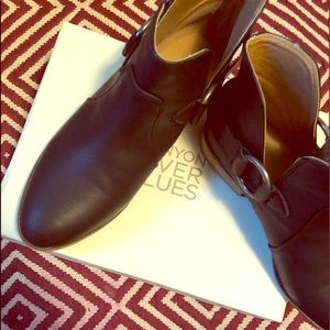 ***Canon blue boots like NIB***